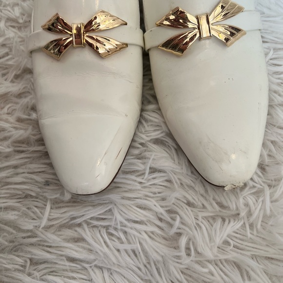 Karl Lagerfeld White Gold Bow Loafers fits like an 8- donating 10/10 - Picture 3 of 8